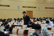 中國質量檢驗協會秘書長助理張明在復賽考試現場監考