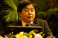 四川久大鹽業集團公司董事長總經理傅剛義參加第十六屆中國質量高層論壇并講話